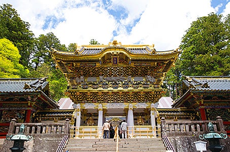 【往復JR特急利用】 社寺案内人付!通常は立ち入り禁止の日光東照宮「将軍着座の間」で特別祈祷 日帰り シルバーウィーク・紅葉シーズンの出発!らくらく直行!スペーシア日光号で行く!1